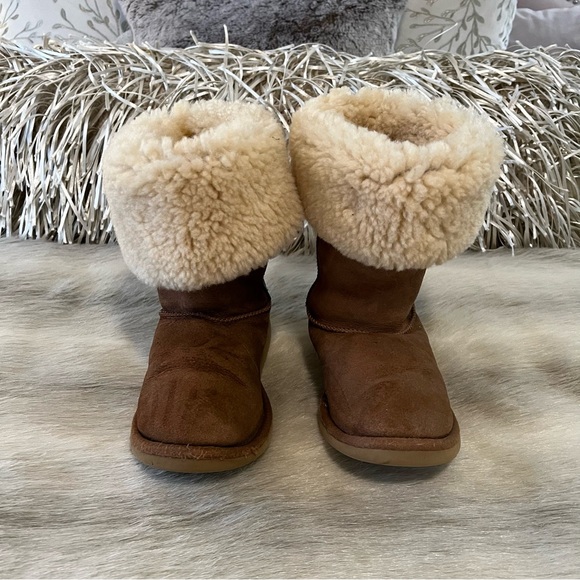 UGG Women's Classic Tall Boots Chestnut Australia 6 Wool Shearling Roll Down - Picture 3 of 12